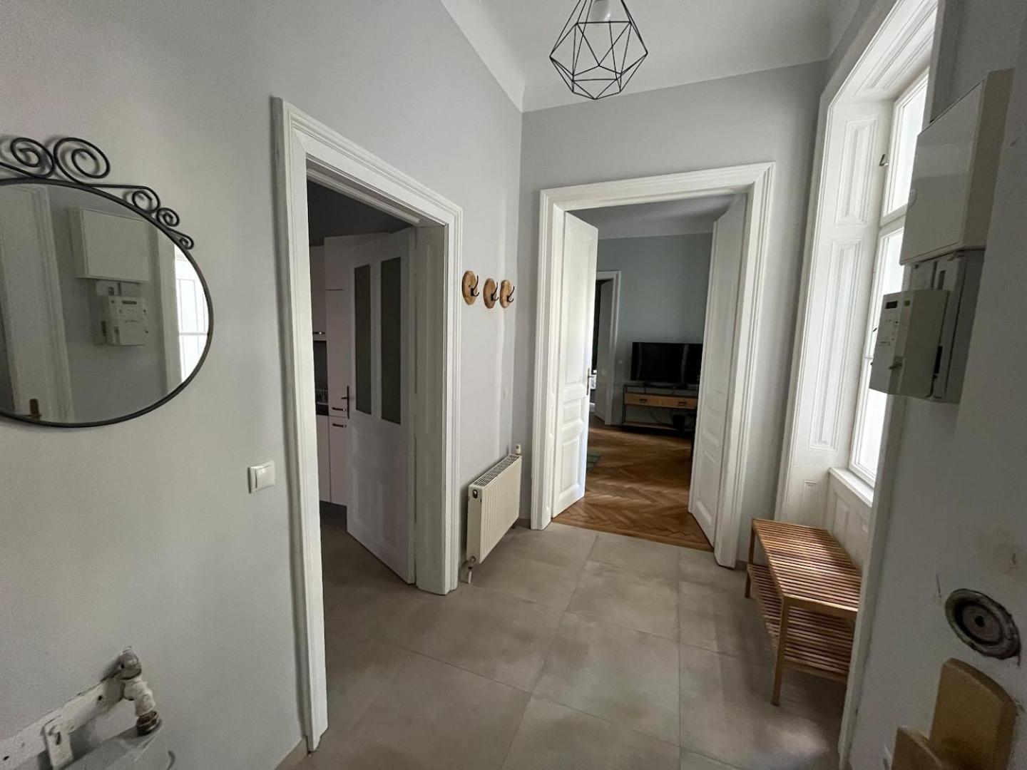 Grosszuegiger Wiener Altbau Gleich Neben Schoenbrunn Ngoại thất bức ảnh
