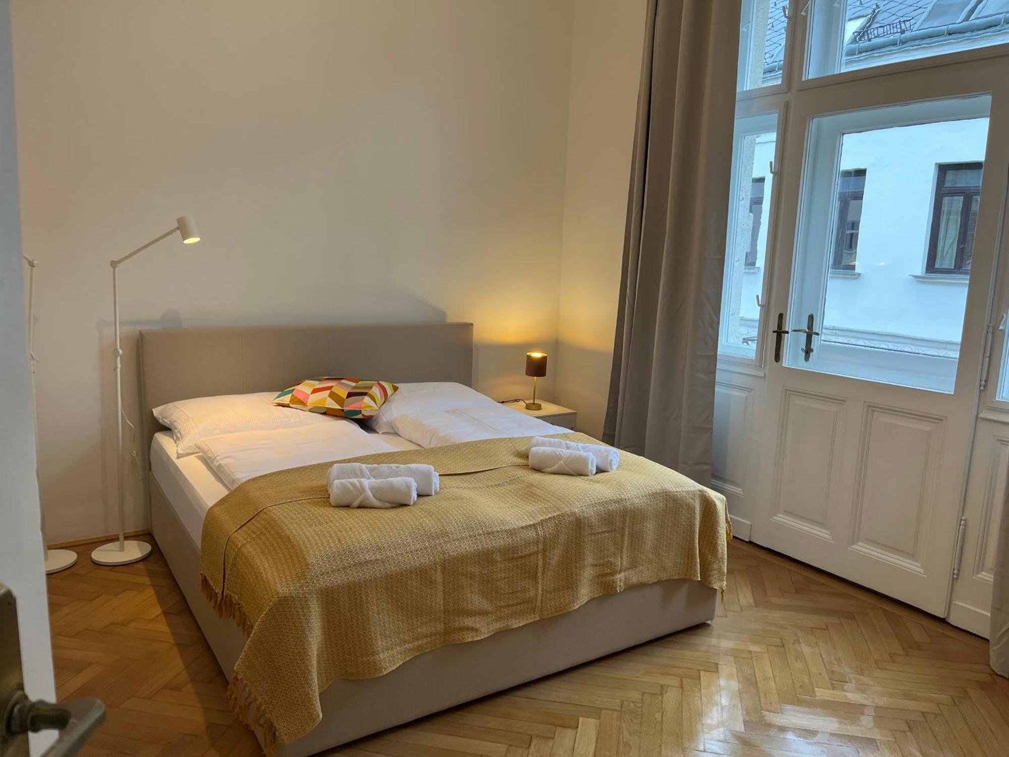 Grosszuegiger Wiener Altbau Gleich Neben Schoenbrunn Ngoại thất bức ảnh