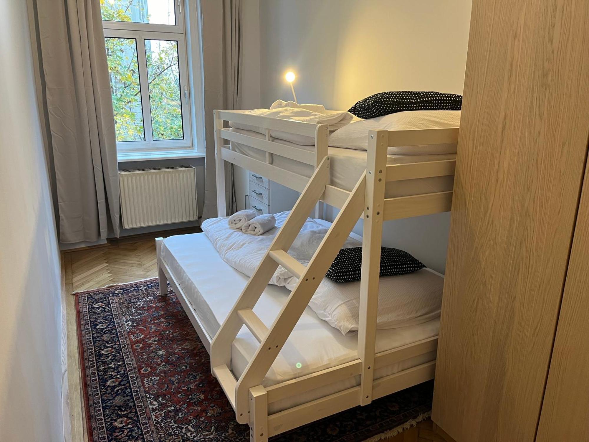 Grosszuegiger Wiener Altbau Gleich Neben Schoenbrunn Ngoại thất bức ảnh