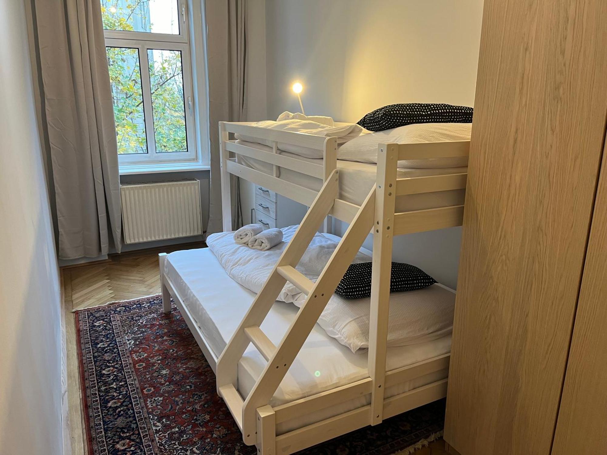 Grosszuegiger Wiener Altbau Gleich Neben Schoenbrunn Ngoại thất bức ảnh
